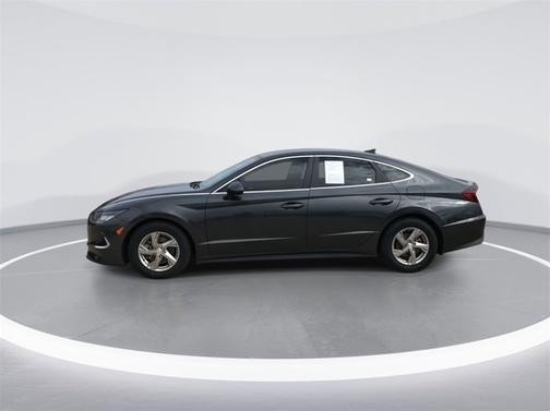 2022 Hyundai SONATA SE