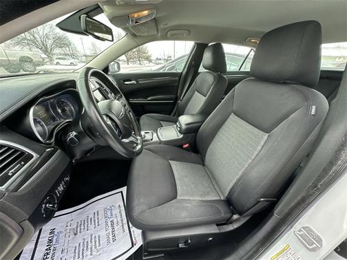 2019 Chrysler 300 Touring