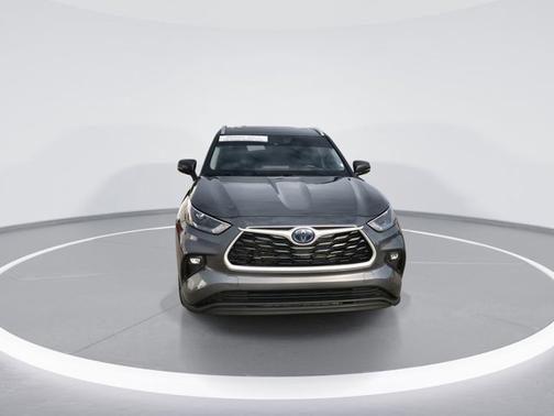 2024 Toyota Highlander Hybrid LE Nightshade