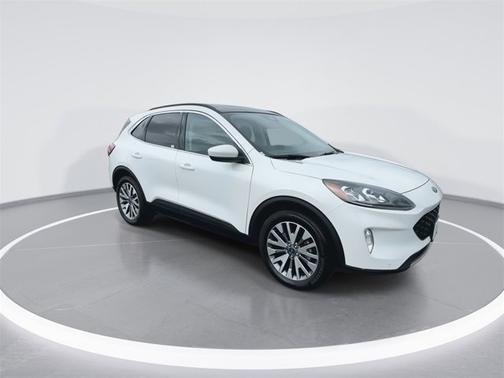 2022 Ford Escape Titanium