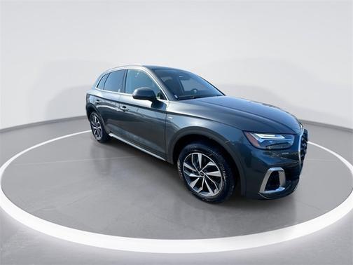 2023 Audi Q5 S line Premium Plus