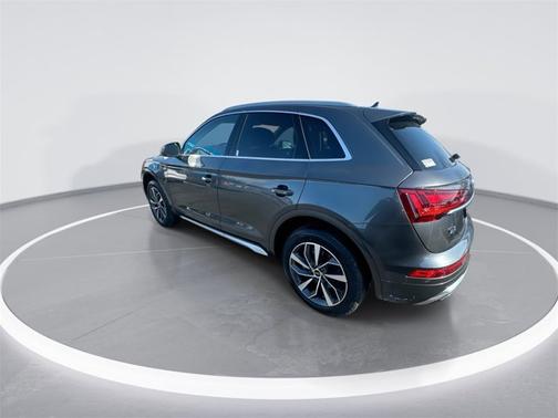 2023 Audi Q5 S line Premium Plus