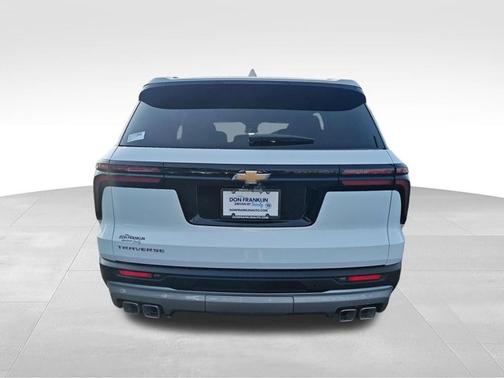 Summit White 2027 Chevrolet Traverse FWD LT