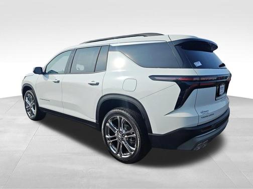 Summit White 2027 Chevrolet Traverse FWD LT
