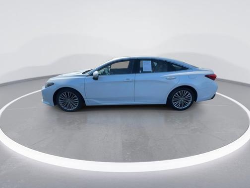 White 2021 Toyota Avalon Limited