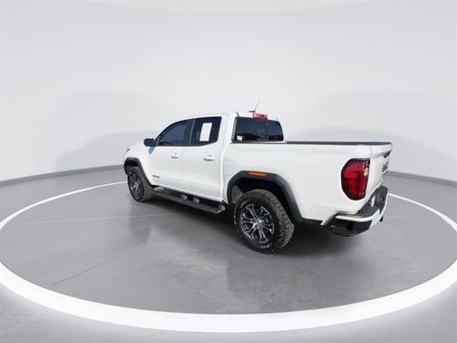 2024 GMC Canyon 4WD AT4