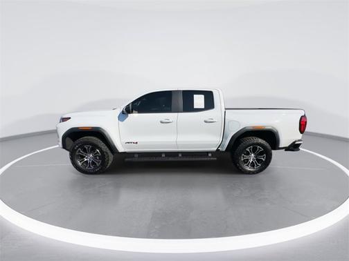 2024 GMC Canyon 4WD AT4