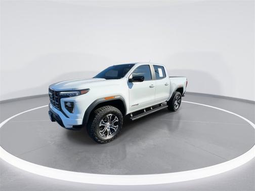 2024 GMC Canyon 4WD AT4