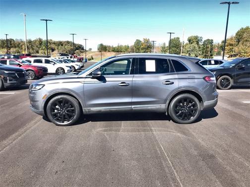 2021 Lincoln Nautilus Reserve