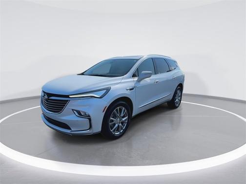 2022 Buick Enclave Essence