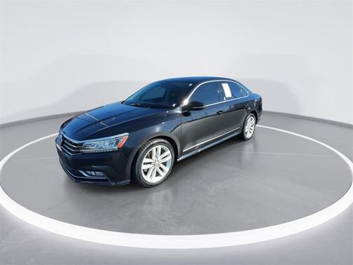 2017 Volkswagen Passat 1.8T SE w/Technology