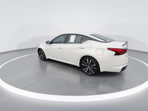 2021 Nissan Altima 2.0 SR