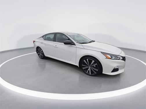 2021 Nissan Altima 2.0 SR