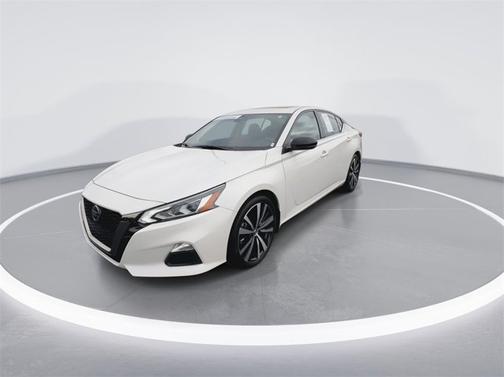 2021 Nissan Altima 2.0 SR