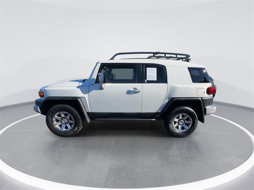 2014 Toyota FJ Cruiser Base