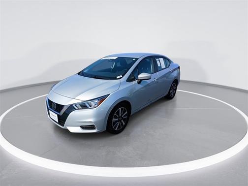 2022 Nissan Versa SV