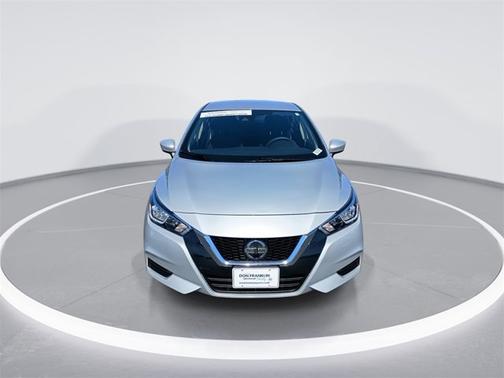 2022 Nissan Versa SV