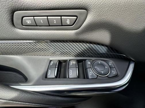 Argent Silver Metallic 2024 Cadillac XT4 FWD Sport