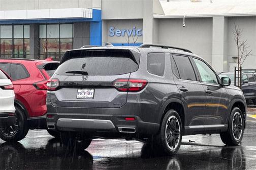 2026 Honda Pilot Touring 8-Passenger