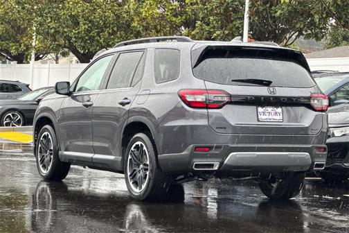 2026 Honda Pilot Touring 8-Passenger