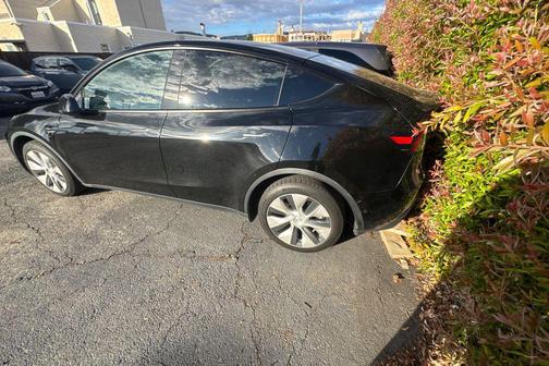 Solid Black 2021 Tesla Model Y Long Range Dual Motor All-Wheel Drive