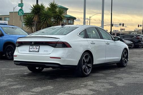 2023 Honda Accord Hybrid Base