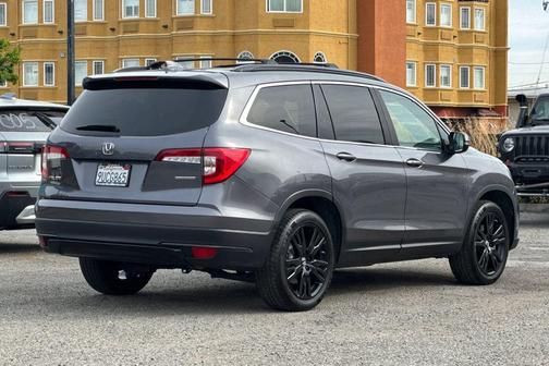 Modern Steel Metallic 2022 Honda Pilot 2WD Special Edition