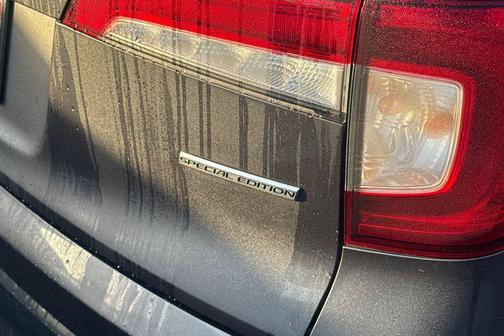 2022 Honda Pilot 2WD Special Edition