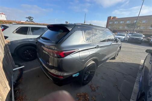 2025 Mitsubishi Outlander PHEV SEL