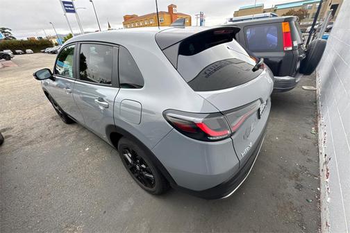 2024 Honda HR-V 2WD Sport