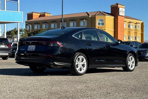 2023 Honda Accord LX 1.5T