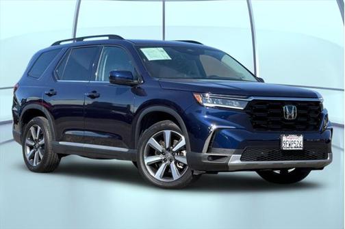2023 Honda Pilot Touring 8-Passenger