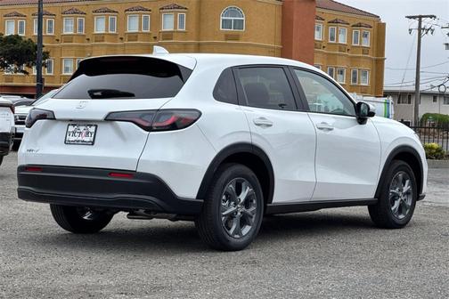2026 Honda HR-V LX