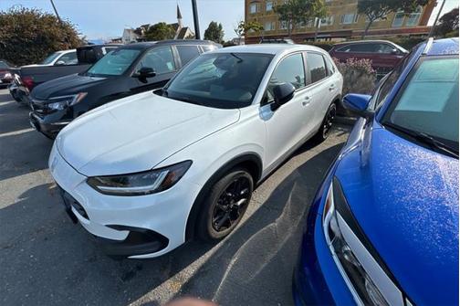 2024 Honda HR-V 2WD Sport