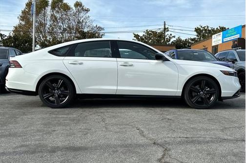 2025 Honda Accord Hybrid Base