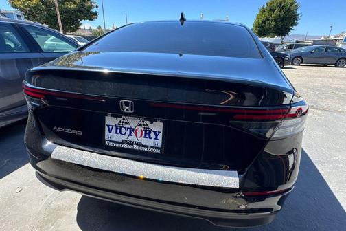 Crystal Black Pearl 2025 Honda Accord LX 1.5T