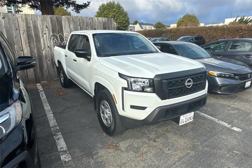 2022 Nissan Frontier S