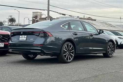 2025 Honda Accord Hybrid Touring