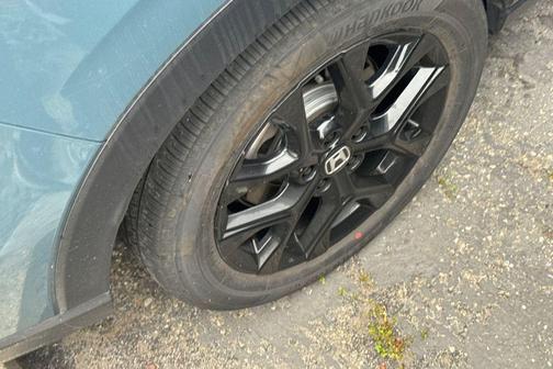 Nordic Forest Pearl 2024 Honda HR-V Sport