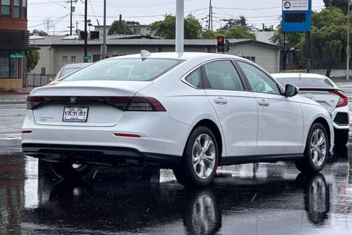 2026 Honda Accord LX 1.5T