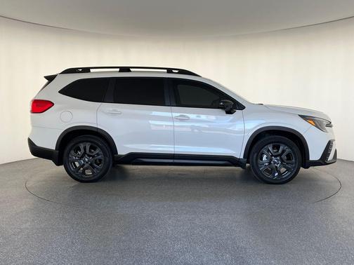 Crystal White Pearl 2025 Subaru Ascent Onyx Edition Touring 7-Passenger