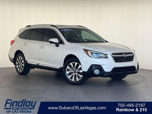 Crystal White Pearl 2019 Subaru Outback 2.5i Touring