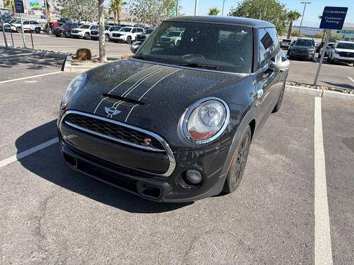 Pepper White 2014 MINI Hardtop Base