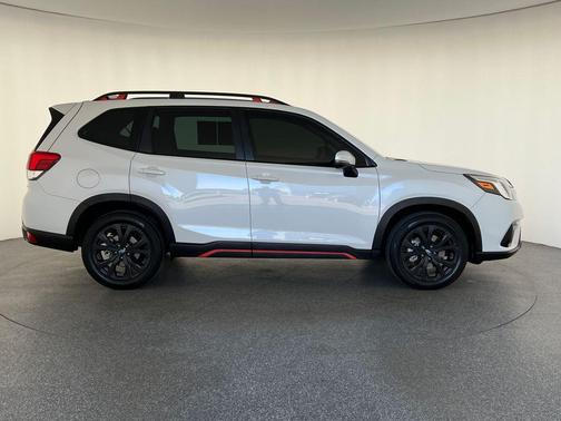 Crystal White Pearl 2022 Subaru Forester Sport
