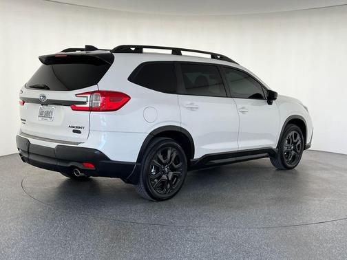 Crystal White Pearl 2025 Subaru Ascent Onyx Edition Touring 7-Passenger