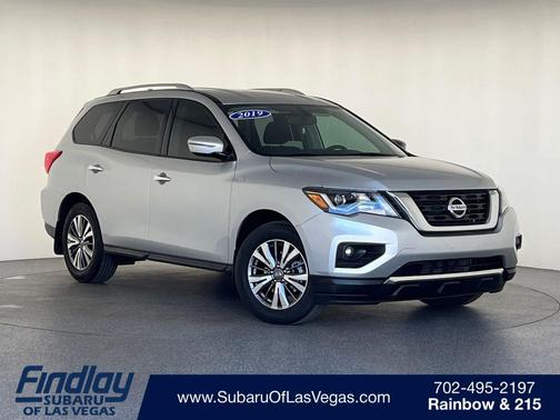 2019 Nissan Pathfinder SV