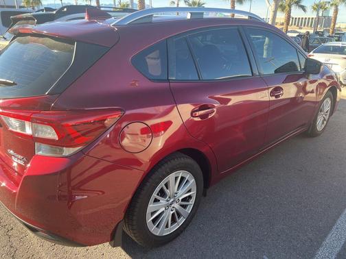 2017 Subaru Impreza 2.0i Premium