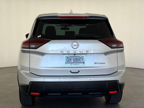 Brilliant Silver Metallic 2024 Nissan Rogue SV