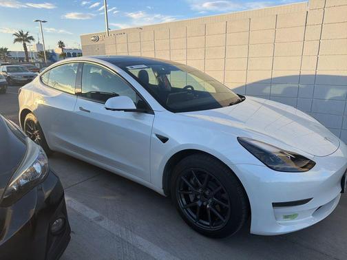 2023 Tesla Model 3 Standard Range