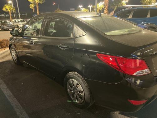 2016 Hyundai Accent SE